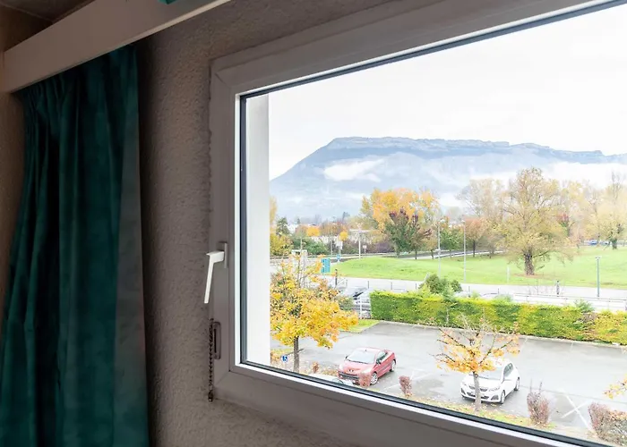 B&B Hotel Grenoble Universite 2